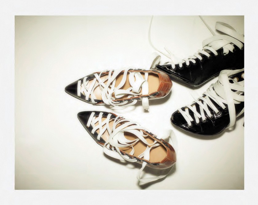 Die vom ehemaligen Chefdesigner Nicolas Ghesquière designten Balenciaga-Lace-up-Pumps haben heute Seltenheitswert.