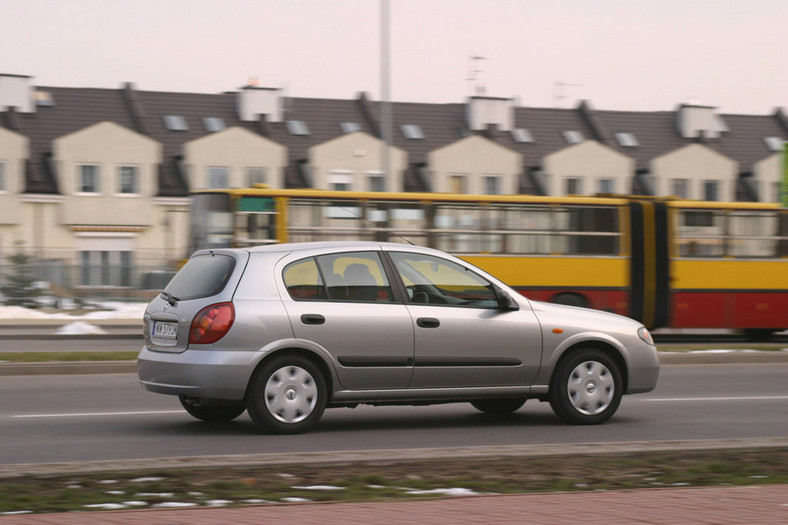 Nissan Almera: radzimy co kupić, diesla a może benzynę