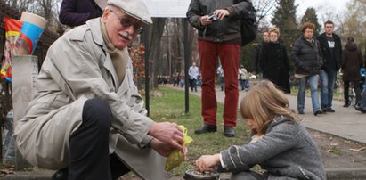 Zbierali pieniądze na ratowanie cmentarza