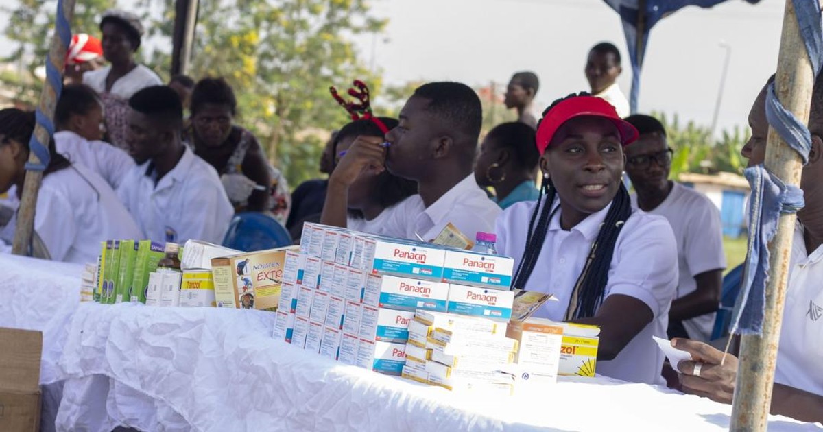 Give Me Hope Foundation holds mega 'Smile of Hope Outreach' programme - Pulse Ghana