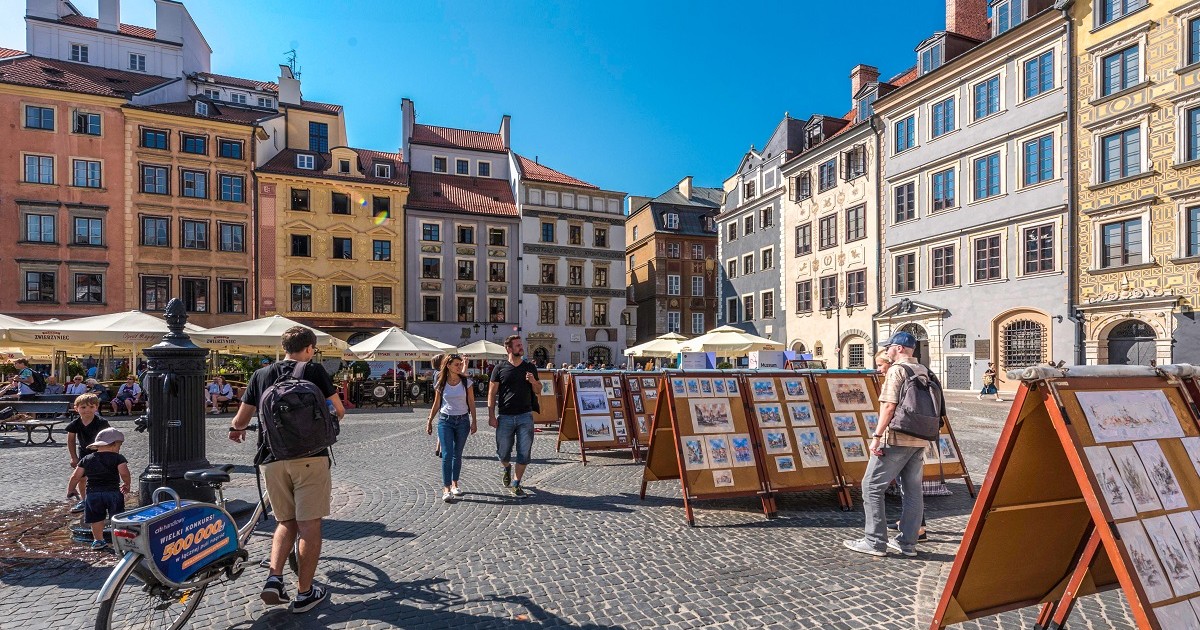 Historyczne Centrum Warszawy działa od roku. Są efekty!