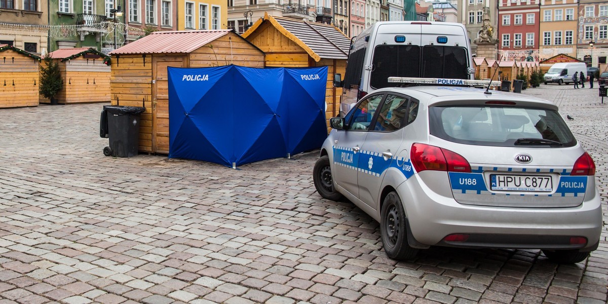 Poznań: 21-latek powiesił się na jarmarku bożonarodzeniowym