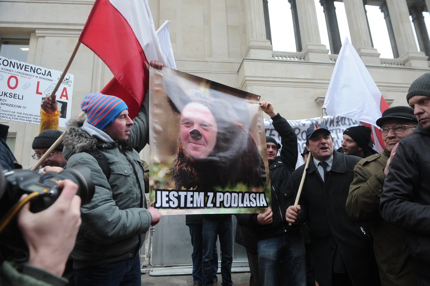 Kaczyński napisał do Kopacz list. "Sawicki obraża rolników" 