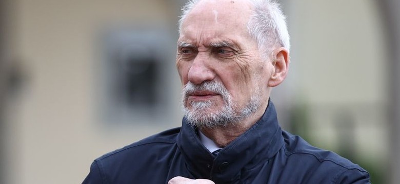 Macierewicz: Żaden urzędnik nie ma prawa ocenić, że raport państwowej komisji jest nieprawdziwy