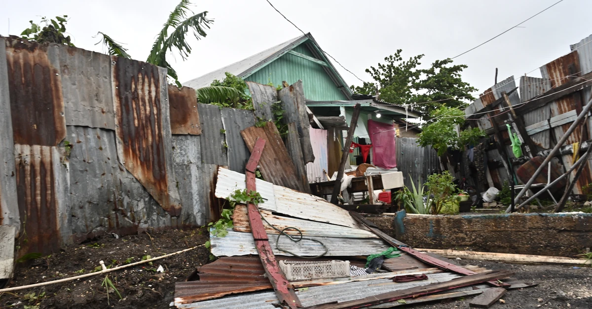 Huragan Melissa zmasakrował Jamajkę. Teraz na celowniku żywiołu Kuba [FOTO]