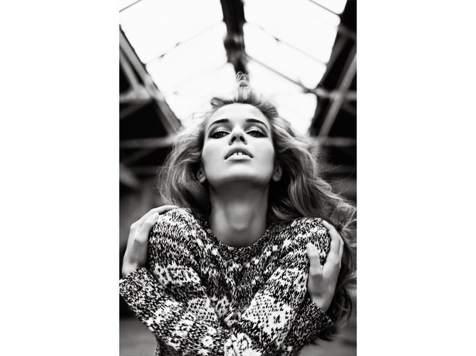 Burgundowe królestwo - Kolekcja Pull and Bear na sezon jesień 2011.