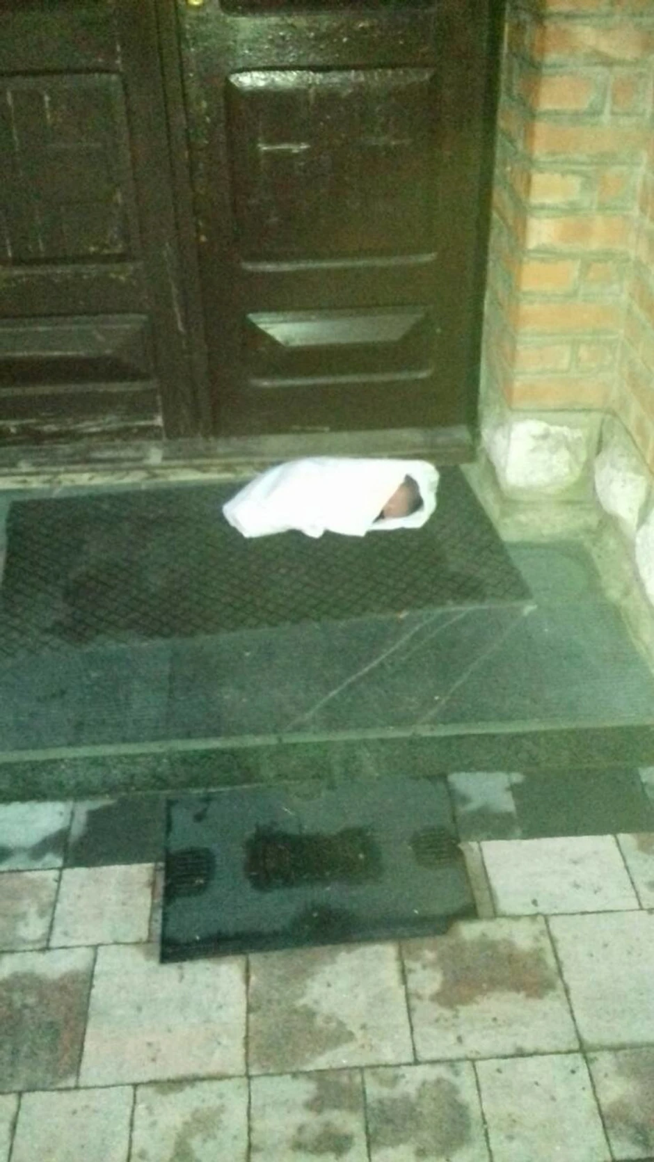 Mali Jovan ostavljen je ispred uzala u crkvu u Čajetini