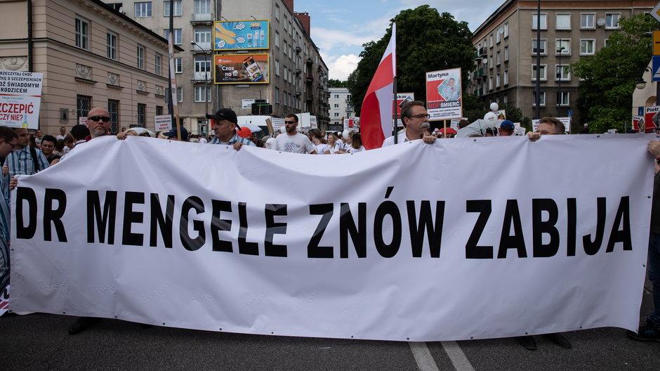 Międzynarodowy protest przeciwko przymusowi szczepień w Warszawie