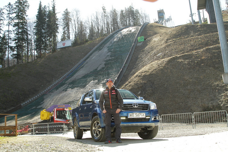 Adam Małysz testuje Toyotę Hilux