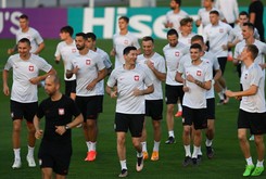 Henryk Kasperczak: Polscy piłkarze wyglądają jak 'smutasy'