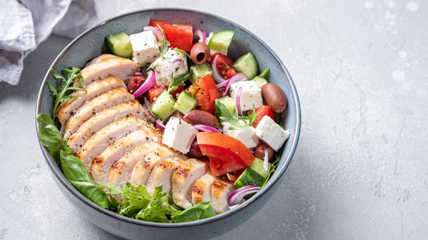grillezett hús, fogyókúrás étel, görög saláta