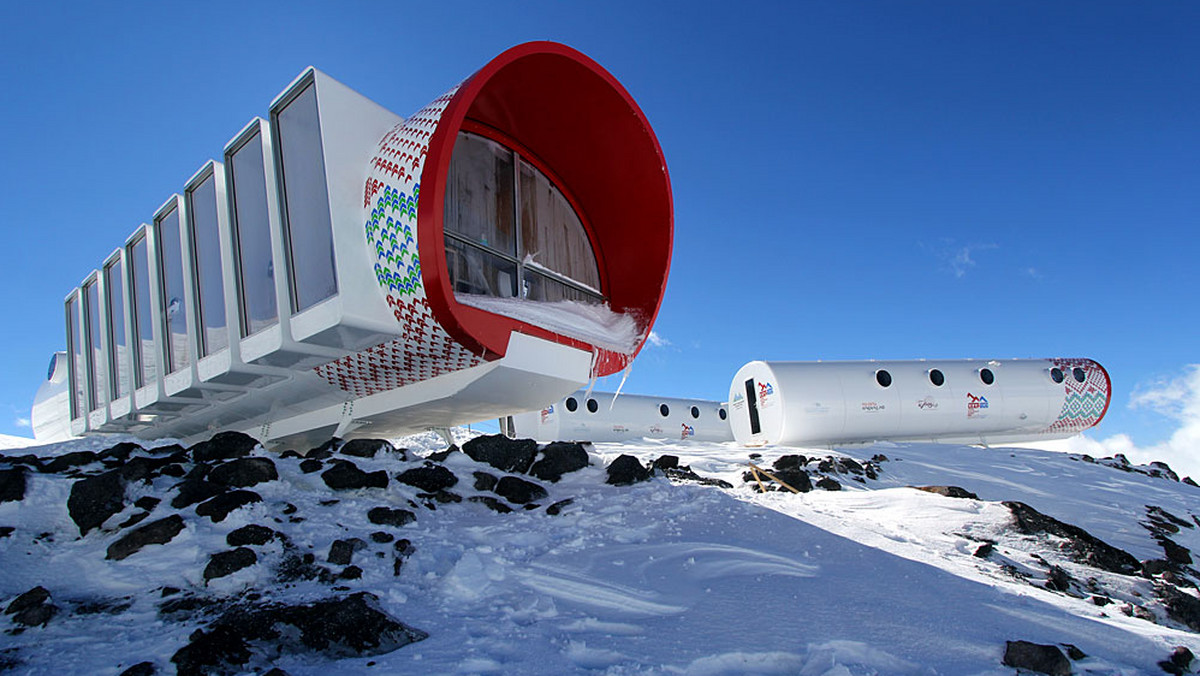 LEAPrus3912 - futurystyczny hotel na Elbrusie