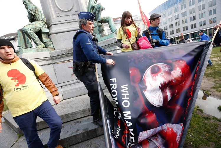 Pikieta antyaborcyjna w Brukseli