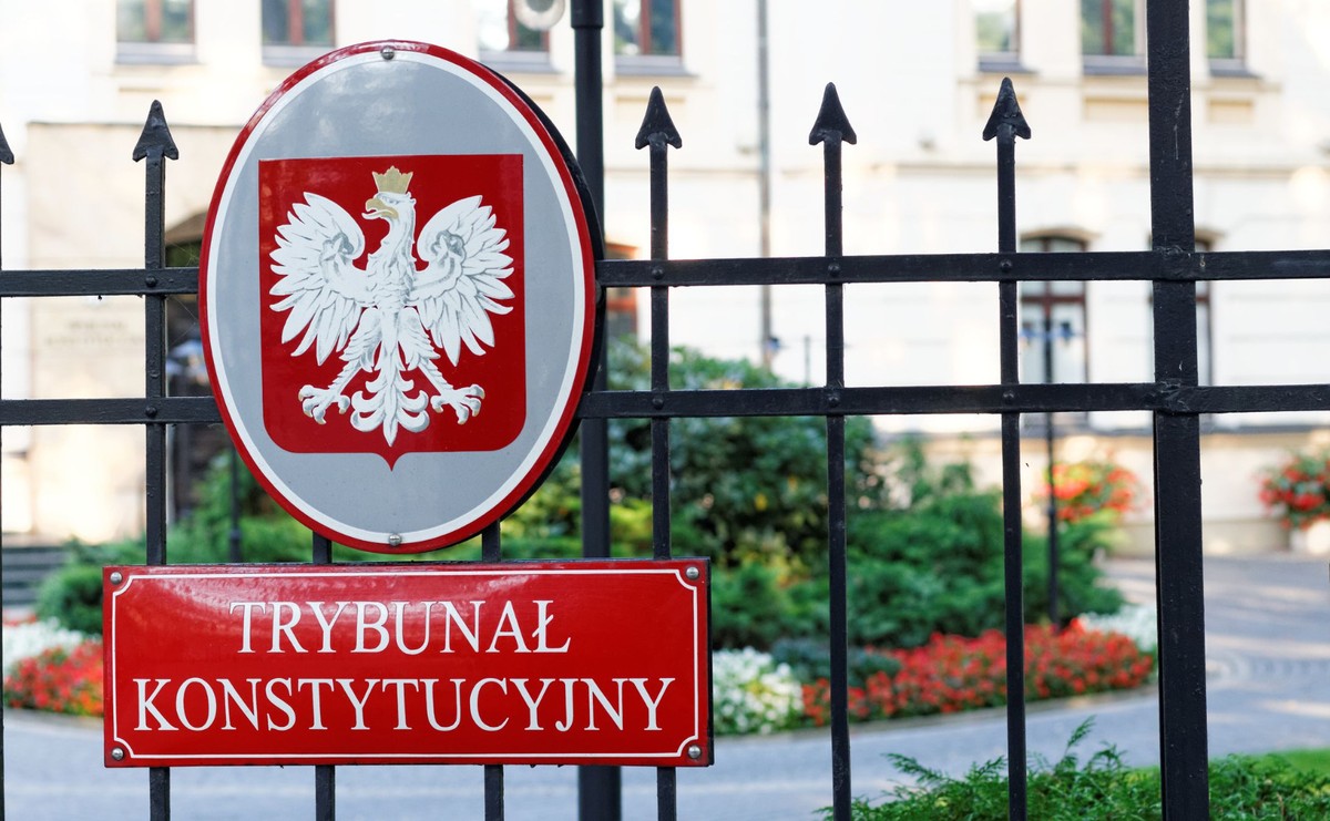 Brak konieczności doręczenia informacji o wpisie do rejestru dłużników, i możliwości zaskarżenia wpisu narusza standardy jawnego i sprawiedliwego postępowania.