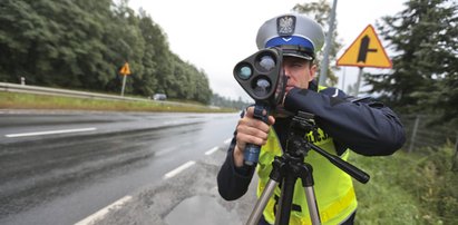 Już są nowe mandaty. Wyższe kary dla kierowców, ale także dla pieszych i rowerzystów! Kwoty zwalają z nóg