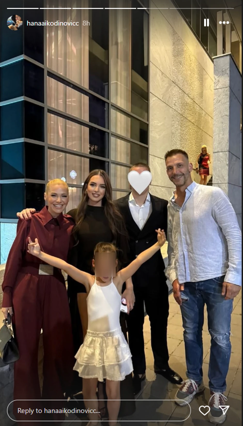 Nataša i Danilo zajedno na maturi ćerke Hane