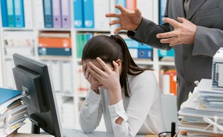 Rekompensatą za dyskryminację trzeba się podzielić z ZUS