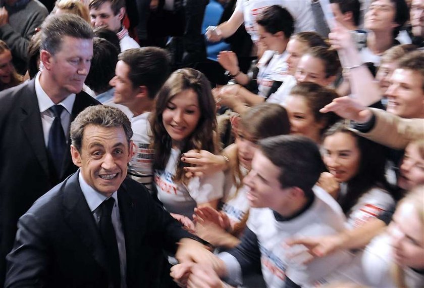 Sarkozy się kończy? Przegra wybory, bo....