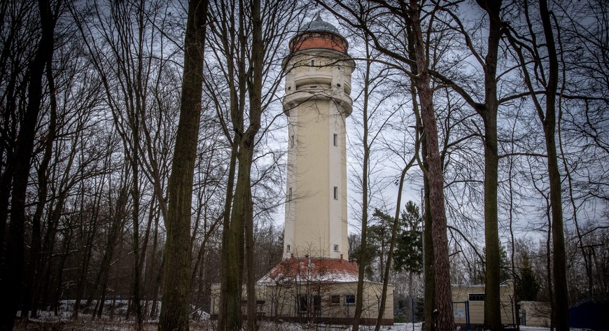 Piękna wieża ciśnień w Leśnicy