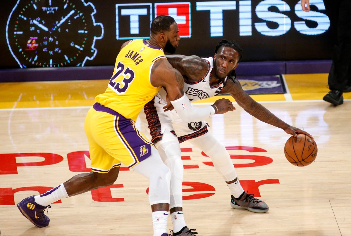 LeBron James i Taurean Prince