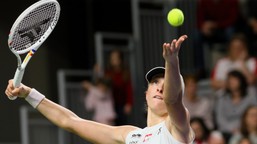świątek wygrywa w chinach. udany start w world tennis continental cup