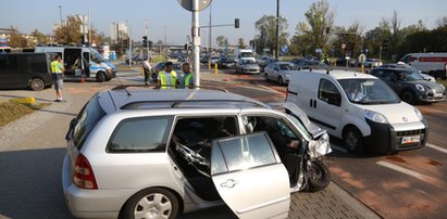 Groźny wypadek w stolicy. 5 osób rannych