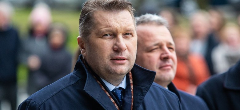 "Wielu rodziców chętnie by mu dało w twarz". Polityk KO ostro komentuje słowa ministra Czarnka