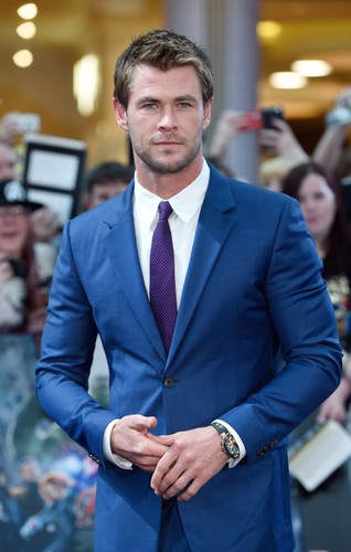 Chris Hemsworth na premierze filmu 'Avengers: Czas Ultrona' w Londynie