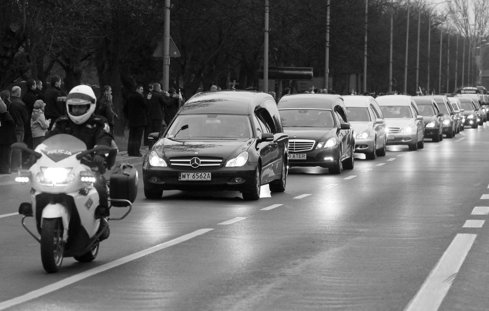 KONDUKT WARSZAWA CZARNO BIALE