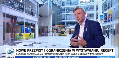 W TVN24 wpadka za wpadką! Nie pomogły żarty prezenterów ani "człowiek w mroku"