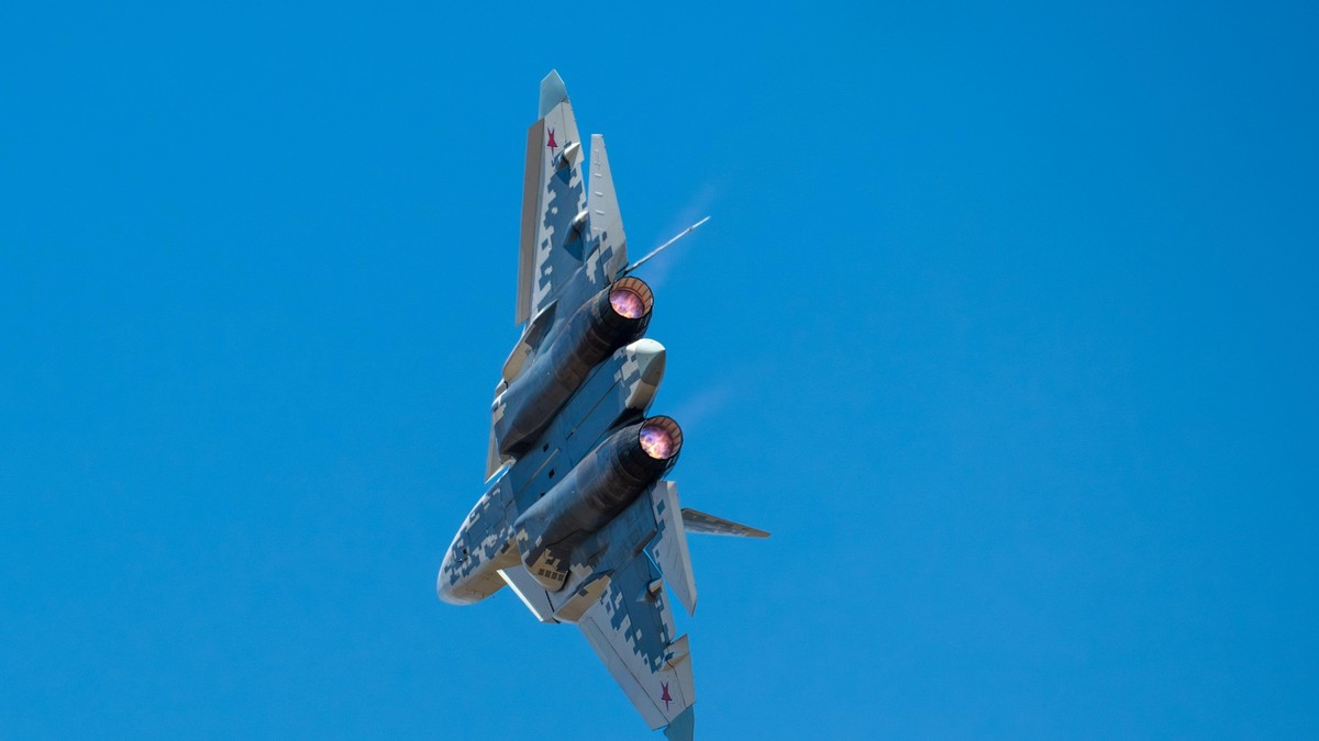 Vojni avion Su-57, ilustracija