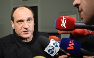 Kukiz: Schetyna jest w fatalnej sytuacji, współczuję mu