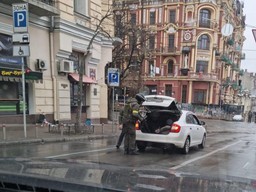 Wagnerowcy w Kijowie: "Są potrzebni Putinowi, bo oprócz realnych działań wojennych, w mieście toczy się gra psychologiczna" [ROZMOWA]