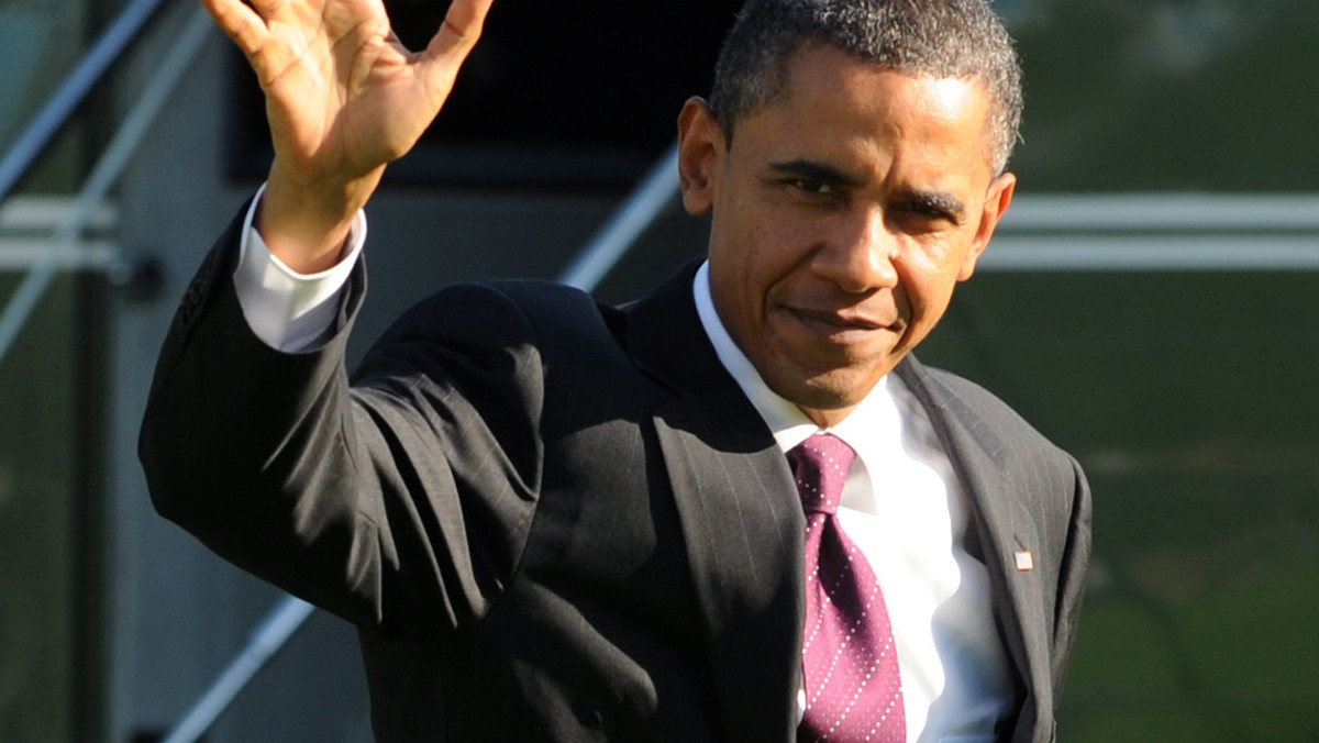 Prezydent USA Barack Obama podczas wiecu zwolenników Partii Demokratycznej w Ohio, zagrzewał do walki w kampanii przed wyborami do kongresu. Jednocześnie przestrzegał przed prowadzącymi w sondażach Republikanami. - Oni znowu walczą. Imperium kontratakuje - mówił zachrypniętym głosem Obama.