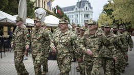139 katona indult keletre Magyarországról – fotók