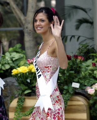 Miss Universe 2004 / 20.jpg
