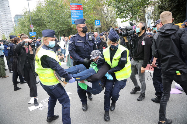 Protest ekologicznych aktywistów z Extinction Rebellion w Warszawie