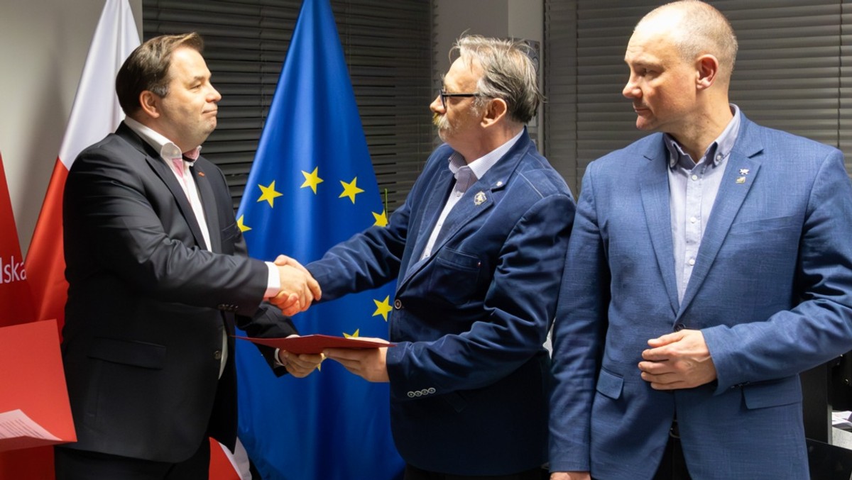 Zdecydowano o przyznaniu podwyżek dla pracowników Poczty Polskiej