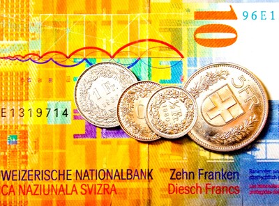 Prawie 40 proc. frankowiczów chce pozwać swój bank [BADANIE]