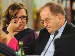 Rydzyk o Grodzkiej: W wieku 56 lat zaczął się robić kobietą