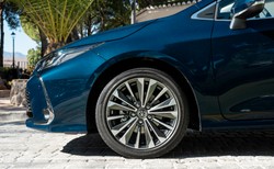 Teraz Corolla ostro tanieje. Pod maską prosty benzynowy silnik