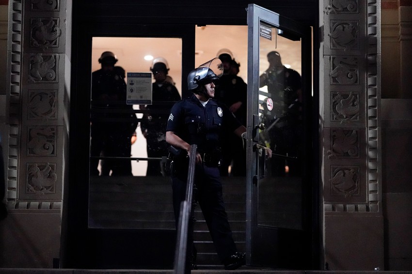 Protest propalestinskih demonstranata u kampusu Univerziteta u Los Anđelesu