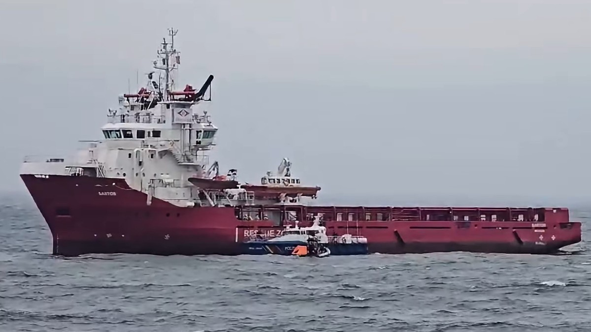 Volodimir Zelenski confirmă că la bordul navei lovite de dronă în Marea Neagră erau ucraineni: „Unul a murit, alți trei sunt încă dispăruți”