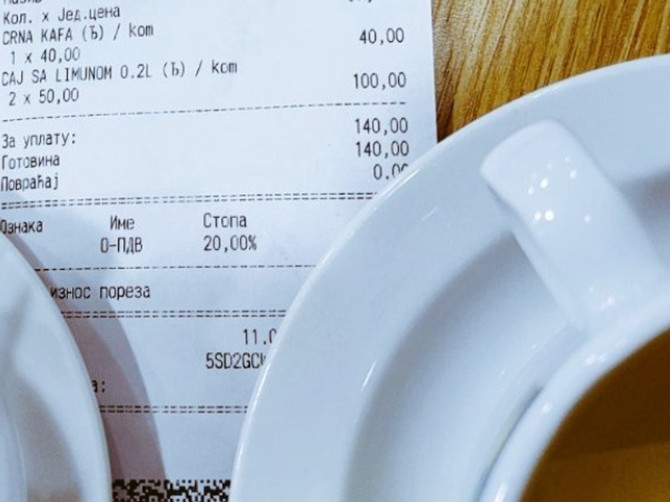Srpkinja je u ovom našem mestu 2 čaja i 1 kafu platila 140 dinara: Svi bi sad tamo nekretninu