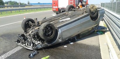 Dachowali na A4. Kierowca był pijany i zasnął