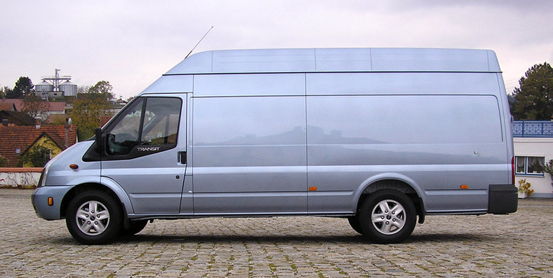 Ford Transit 3.2 TDCi i Transit SportVan: pierwsze jazdy