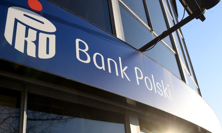 PKO BP będzie rozdawał klientom darmowe usługi, ale tylko przez chwilę