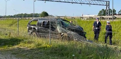 Koziołkował fordem. Pasażerka zginęła, a on uciekł. Trafił już za kraty