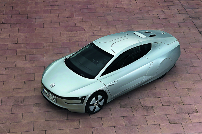 VW XL1 na trasie z Lucerny do Genewy