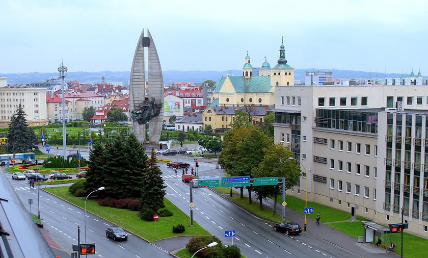 Pomnik Czynu Rewolucyjnego w Rzeszowie